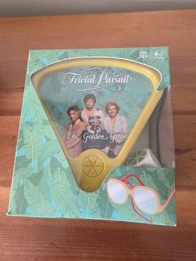Hasbro Trivial Pursuit The Golden Girls - Green and Gold